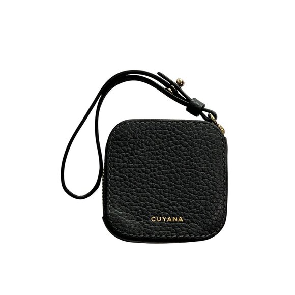 【CUYANA】Leather Airpod Case Cuyana + Leather Airpod Case